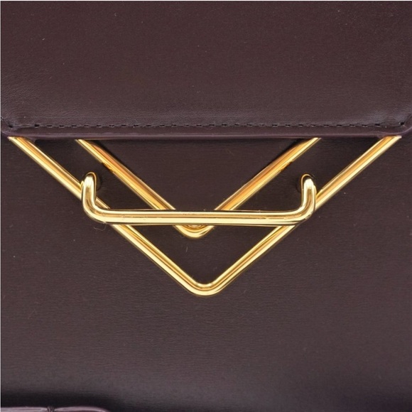 ABSOLUTELY GORGEOUS BOTTEGA VENETA CLIP BAG IN GRAPE~NWT - Picture 11 of 12